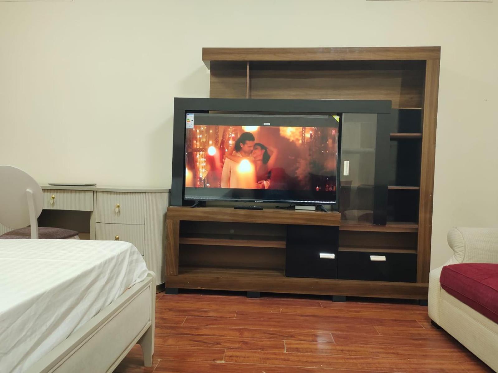 Arnim Suite - 3 Bedrooms Apartment Sharjah Exterior photo